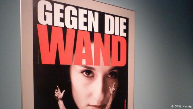 Film poster for Fatih Akin's film "Gegen die Wand" (photo: DW/J. Hennig)