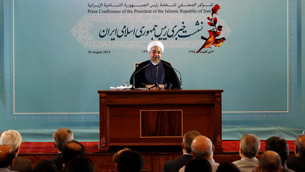 Irans Präsident Hassan Rohani während einer Pressekonferenz in Teheran; Foto: dpa/picture-alliance