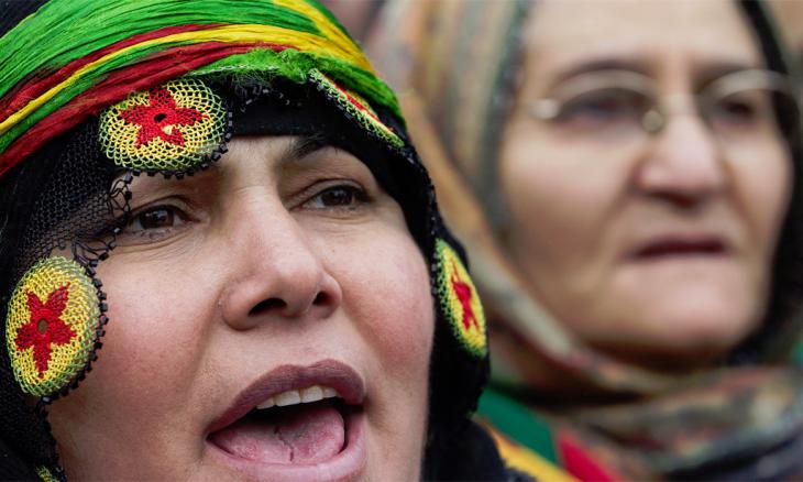 Kurdish women demonstrating for greater cultural autonomy (photo: epa/dpa)