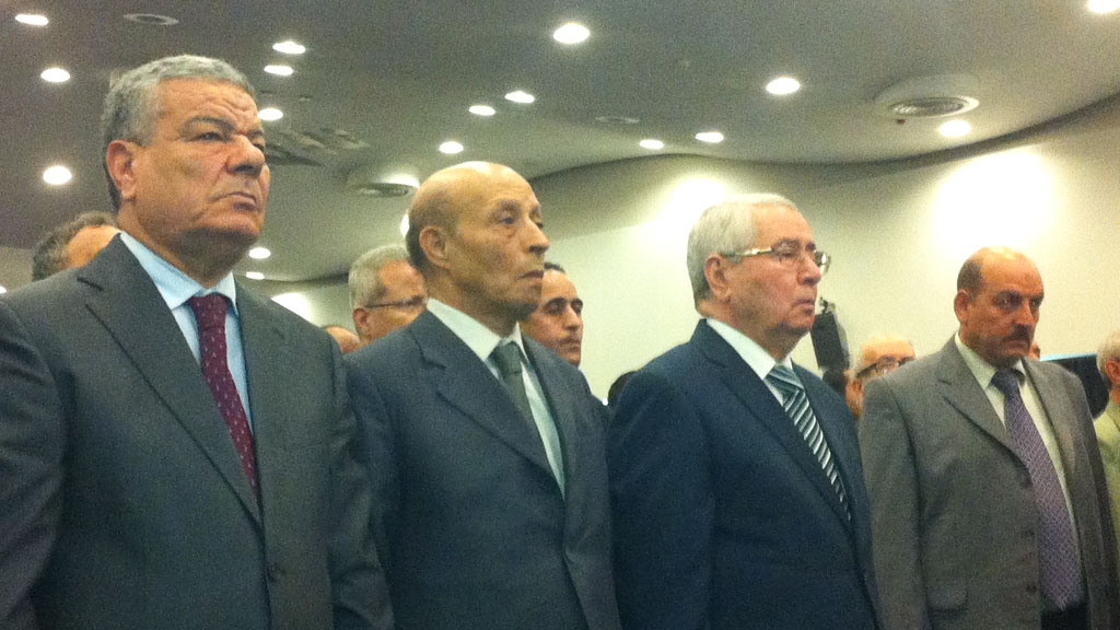 FLN Secretary General Saadani, seen here on the left (photo: DW/ Y. Boudhane)