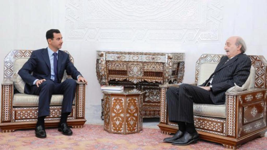  Foto: picture-alliance/dpa لقاء بين الزعيم الدرزي وليد جمبلاط وبشار الأسد الصورة 