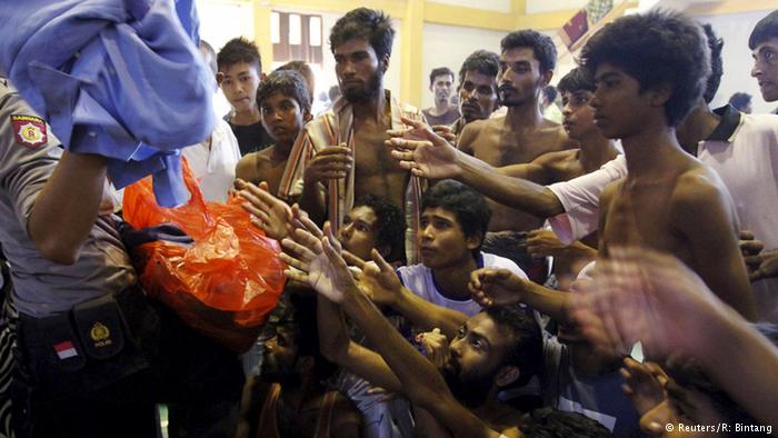 Lokale Spenden. Foto: Reuters: R. Bintang