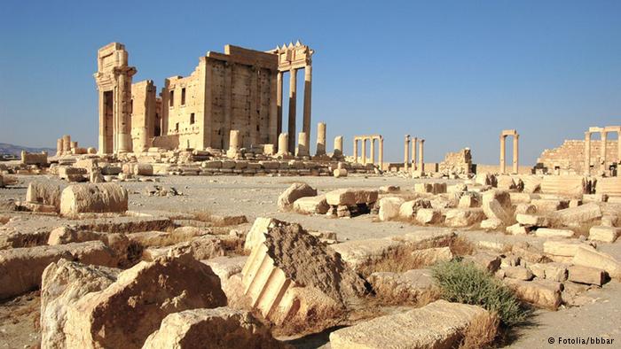 The ruins of Palmyra in the Syrian desert (photo: Fotolia/bbbar)