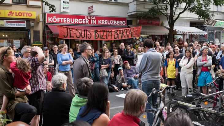 Residents of Berlin protesting about the threatened closure of the fruit and vegetable shop Bizim Bakkal in Berlin Kreuzberg (photo: James Robinson)