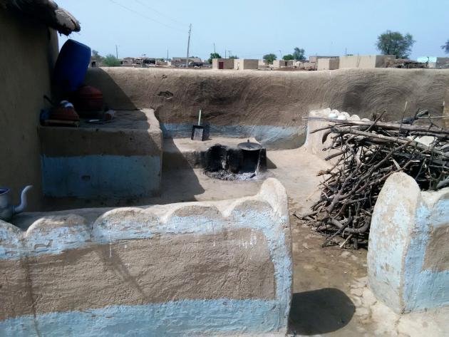 Hearth in the front courtyard of a home in a community in the Cholistan Desert (photo: Usman Mahar) 