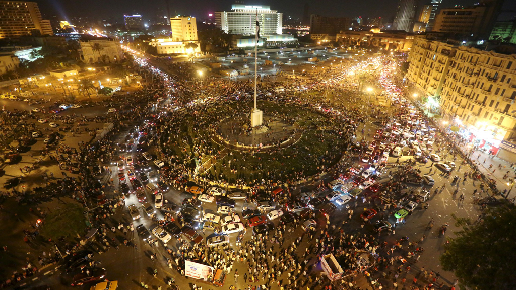 Egyptians in Tahrir square gather to celebrate the opening of the new Suez Canal, Cairo, 7 August 2015 (photo: Reuters/M. Abd El Ghany)