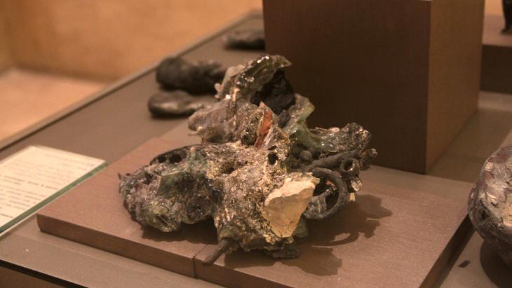 An exhibit that was melted in a fire, National Museum in Beirut, Lebanon (photo: Juliane Metzker)