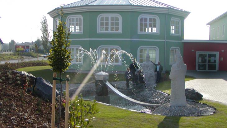 Cemevi, St Polten, Austria (source: Alevitische Gemeinde Deutschland e.V.)
