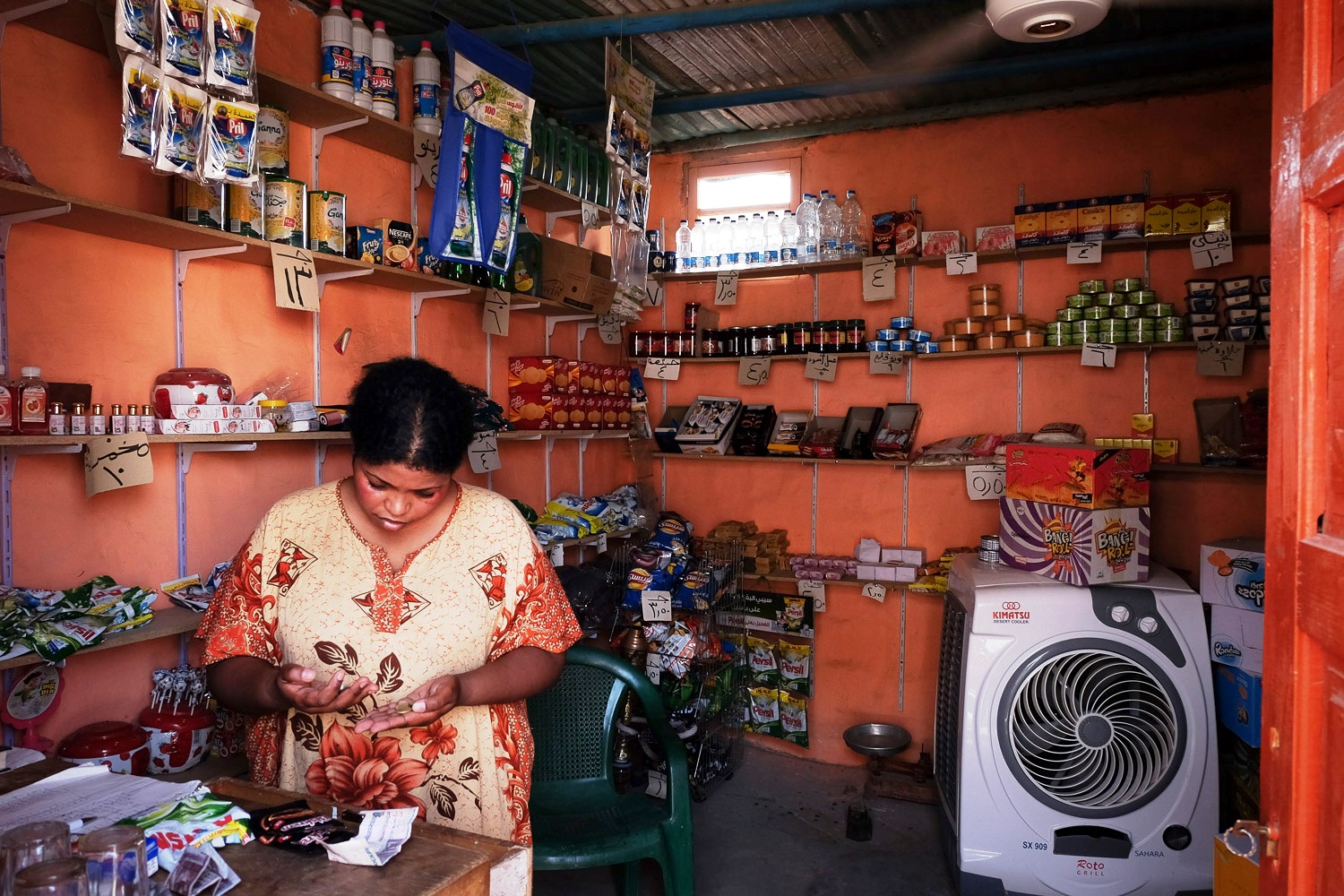 This woman runs a corner shop on Suheil island (photo: Maya Hautefeuille)