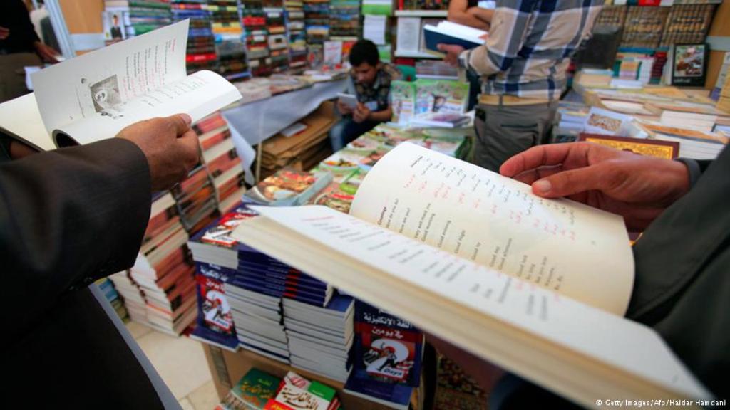 Arabische Bücher auf der Buchmesse in Kairo. Foto: Getty Images / afp 