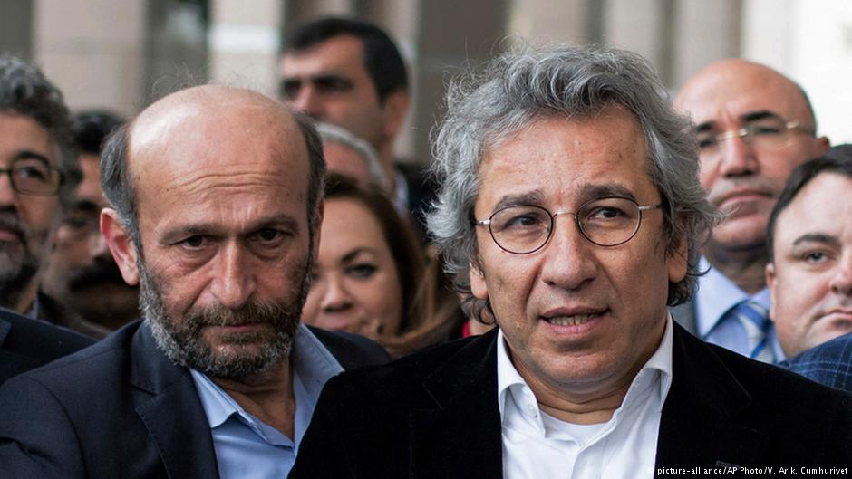 Journalists Can Dundar and Erdem Gul (photo: Vedat Arik/Cumhuriyet/AP)