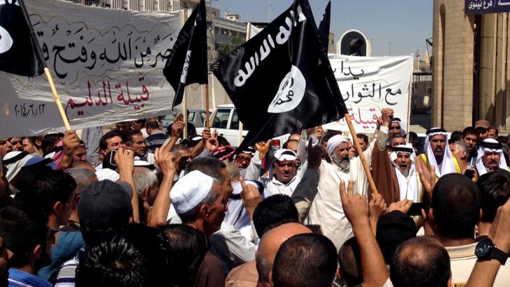 IS supporters in Baghdad′s northwest (photo: picture-alliance/AP)