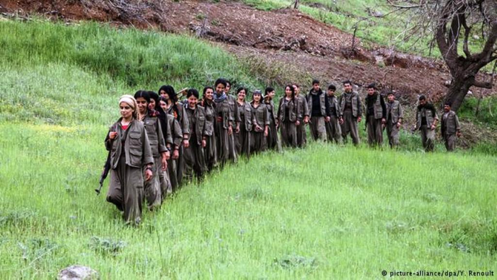 اعتبر أردوغان بعد بدء العمليات العسكرية وقصف مواقع حزب العمال الكردستاني بجبال قنديل في إقليم كردستان العراق، أنه لا يمكن متابعة عملية السلام مع الحزب الكردي واتهمه بالانفصالية واستهداف وحدة تركيا، ما يعني إنهاءه لعملية السلام مع الأكراد.