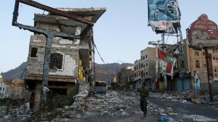 Destroyed houses in Yemen (photo: Reuters)