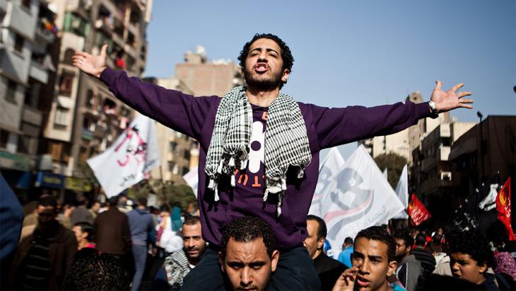 Arabellion on Tahrir Square in Cairo (photo: picture-alliance/dpa)