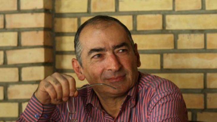 Iranian political scientist Sadegh Zibakalam (photo: AP)