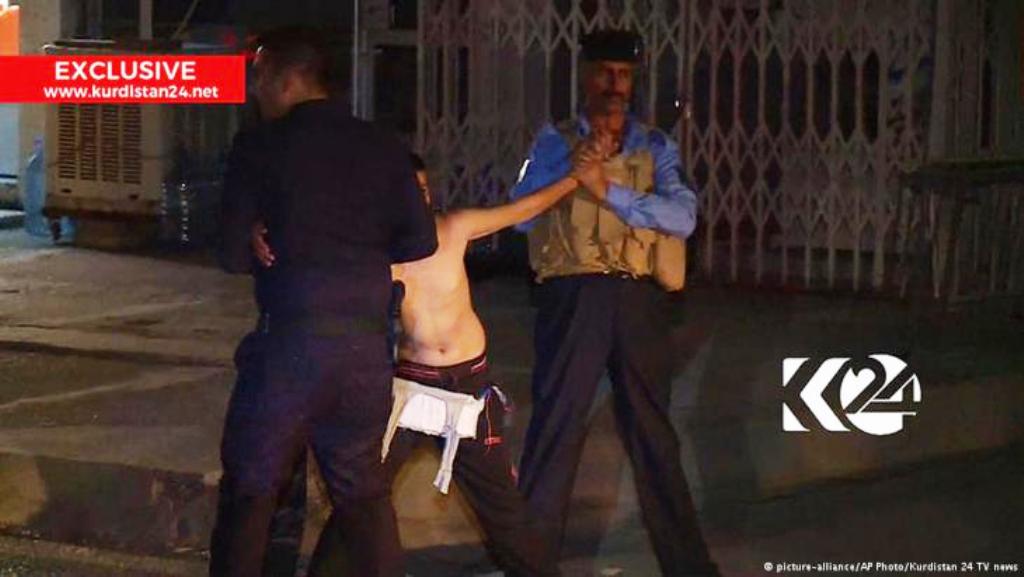 الطفل الذي قُبض عليه وبحوزته حزام ناسف بالقرب من مسجد للشيعة في مدينة كركوك.