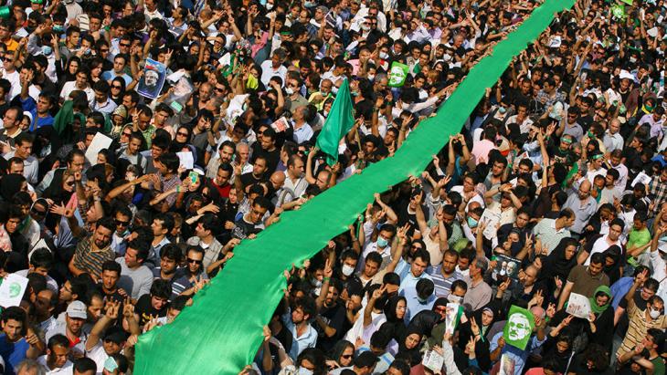 Green movement demonstration in Tehran, June 2009 (photo: Getty Images)