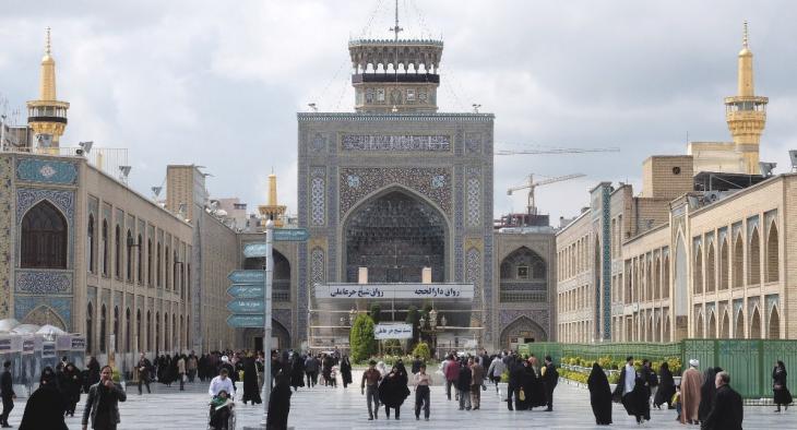 Ancient gate to the Courtyard of the Islamic Revolution in Mashhad (photo: Ulrich von Schwerin)