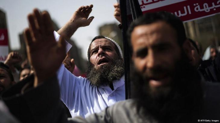 Salafists demonstrating in Cairo on 1 March 2013