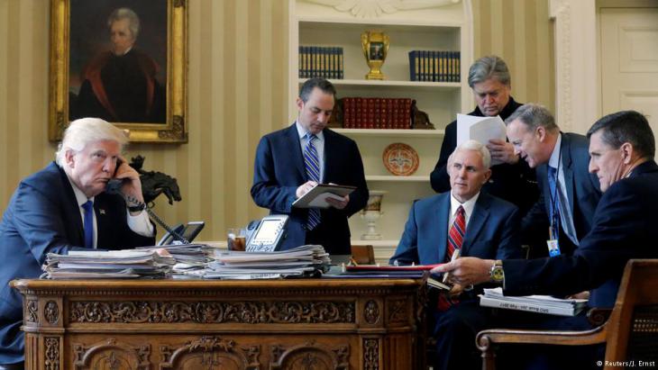 US President Trump along with Reince Priebus, Mike Pence, Steve Bannon, Sean Spicer and Michael Flynn (photo: Reuters)