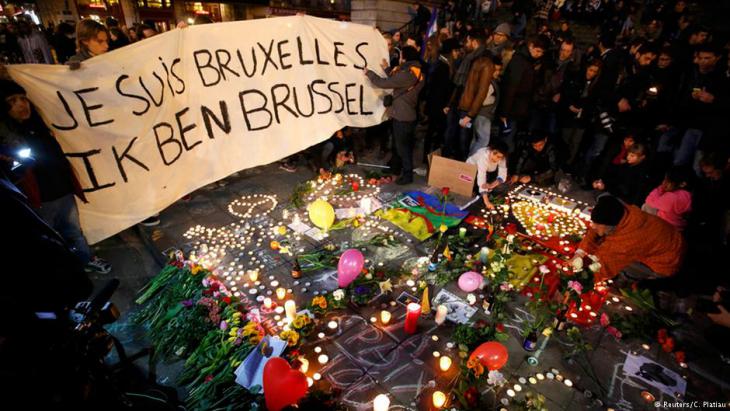 Grieving the victims of the Brussels attacks (photo: Reuters)