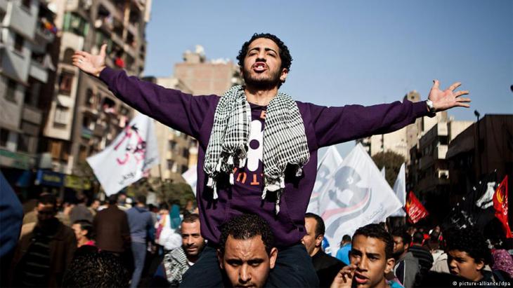 Egypt′s Revolutionary Youth demonstrates against the repression of the military (photo: picture-alliance/dpa)