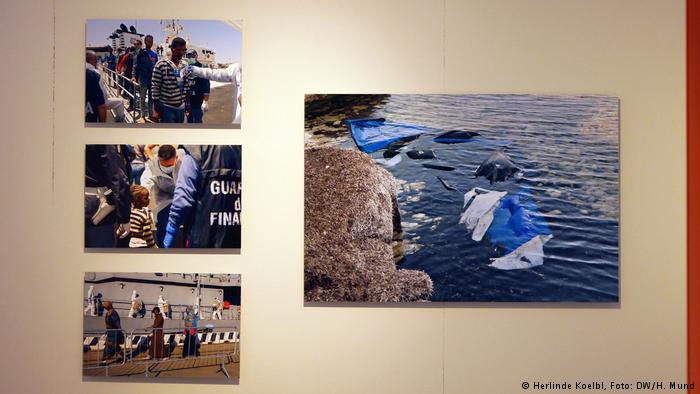 Herlinde Koelbl′s ″Refugees″ exhibition (Herlinde Koelbl, photo: DW/H. Mund)