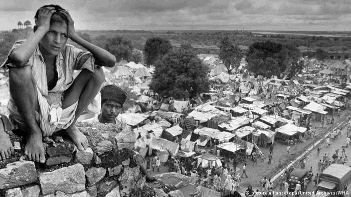 Refugee camp in Delhi during partition of India (photo: picture-alliance/dpa/United Archives/WHA)