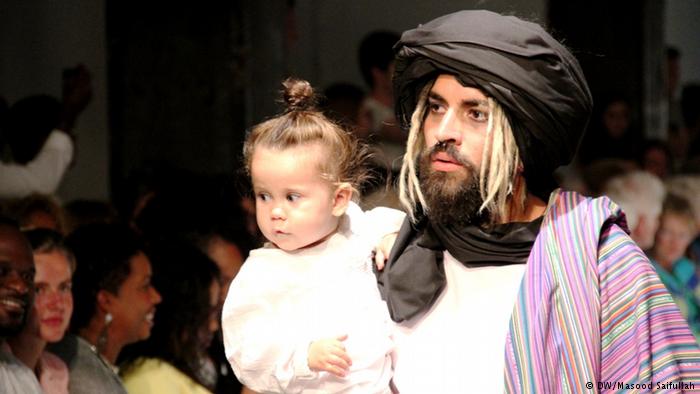 Dutch fashion show ″Rise from the Ashes″ in Amstersdam (DW/Masood Saifullah)