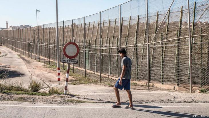 Melilla border fence (photo: Mikel Romeo)