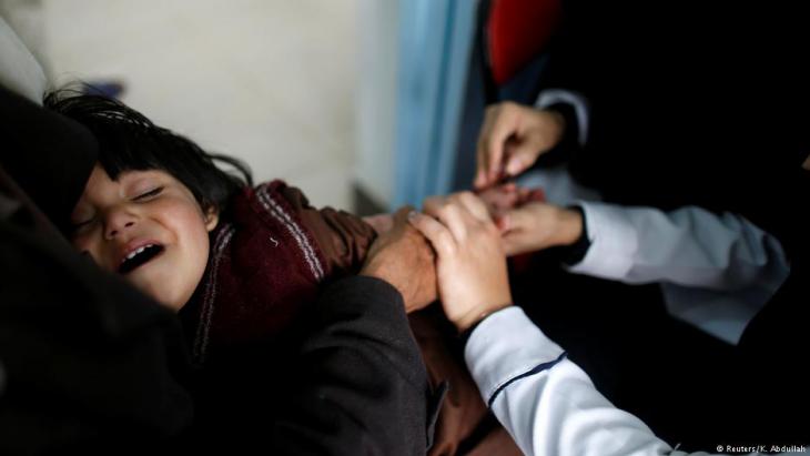 Treating a child suffering from cholera in Sanaa, Yemen (photo: Reuters)