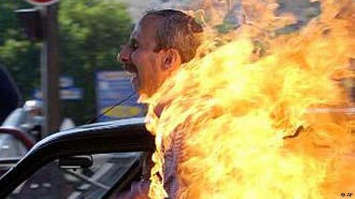 احتجاجات إيرانية شعبية عارمة من جديد ضد عمامات الملالي الحاكمة