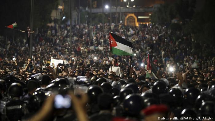 الأردن ... سجل ممتلئ بالاحتجاجات الشعبية ضد غلاء المعيشة 