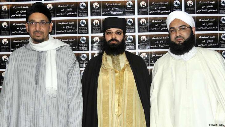 Moroccoʹs leading Salafists: Hassan Kettani (l.), Omar Hadouchi and Abou Hafs (photo: Deutche Welle)