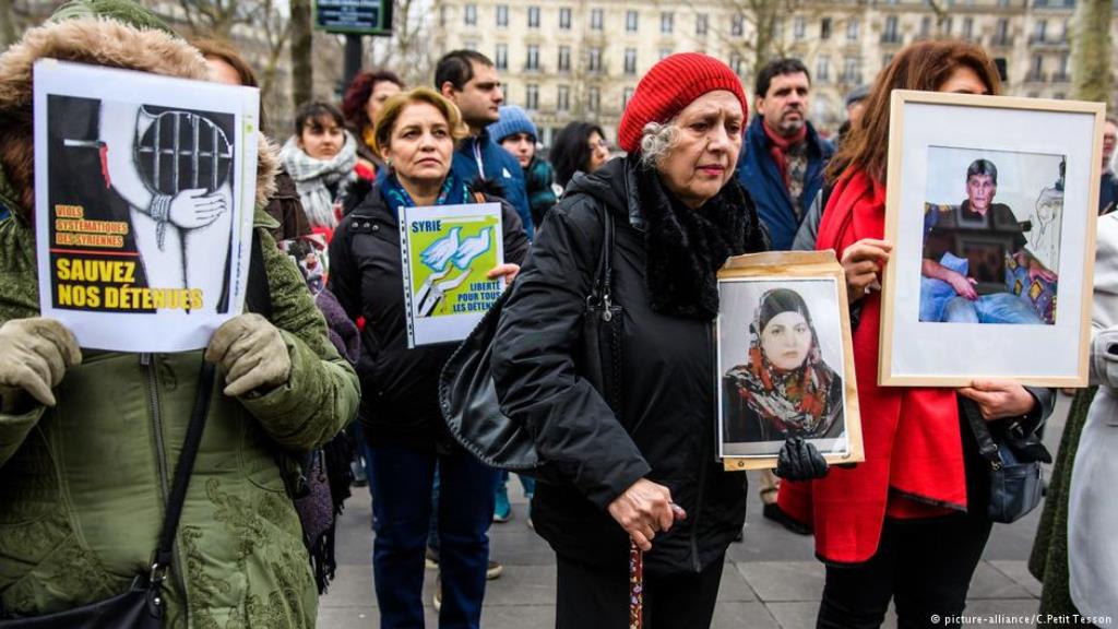 Activists have long campaigned for the rights of those missing in Syria. Earlier this year, the women-led initiative Families for Freedom staged a demonstration in Paris to highlight the issue (photo: picture-alliance/C. Petit-Tesson)