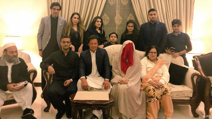 Imran Khan's marriage to Bushra Manika (photo: PIT)