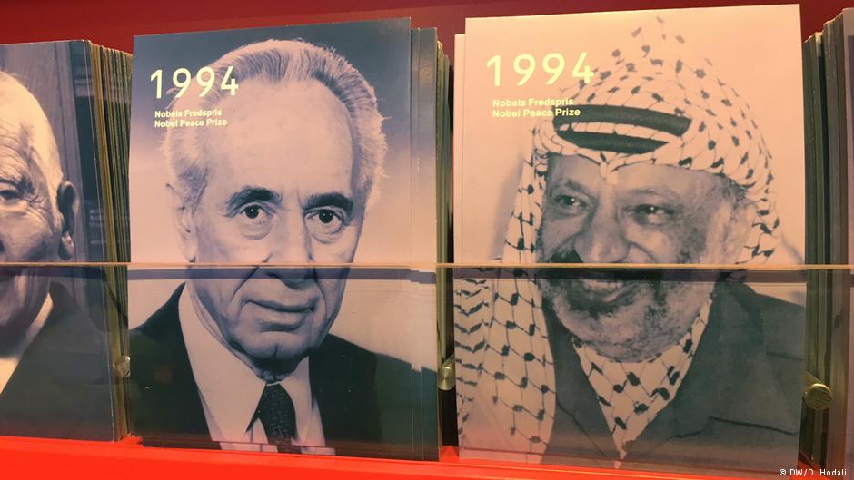 In Norwegen zusammengeführt: Peres, Arafat und Rabin wurden 1994 mit dem Friedensnobelpreis ausgezeichnet; Foto: DW/D. Hodali