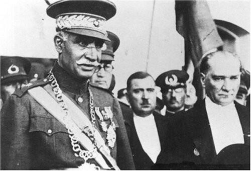 Reza Shah visiting Mustafa Kemal in Turkey (photo: Wikipedia)