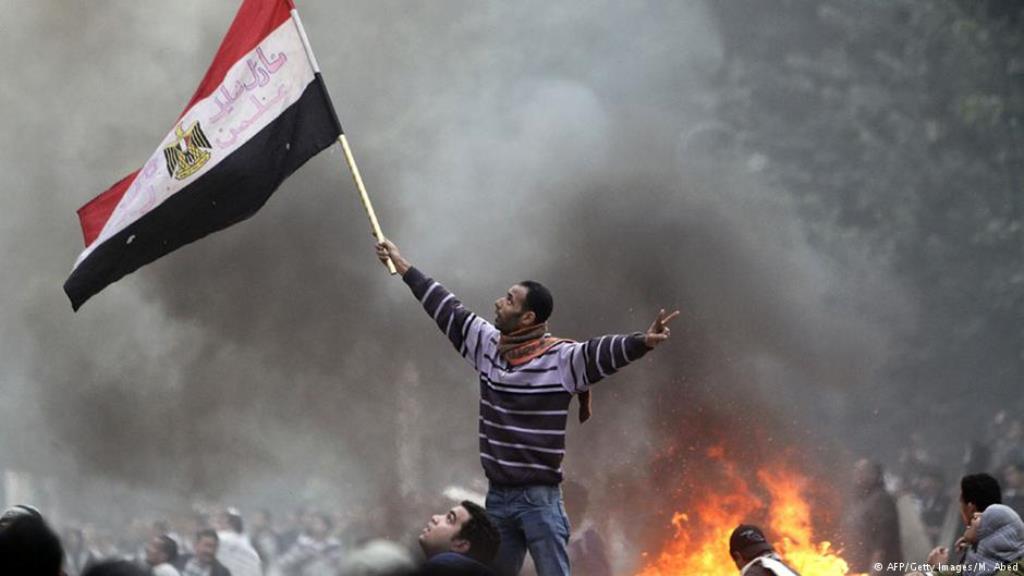 متظاهرون في القاهرة ضد حكم العسكر 