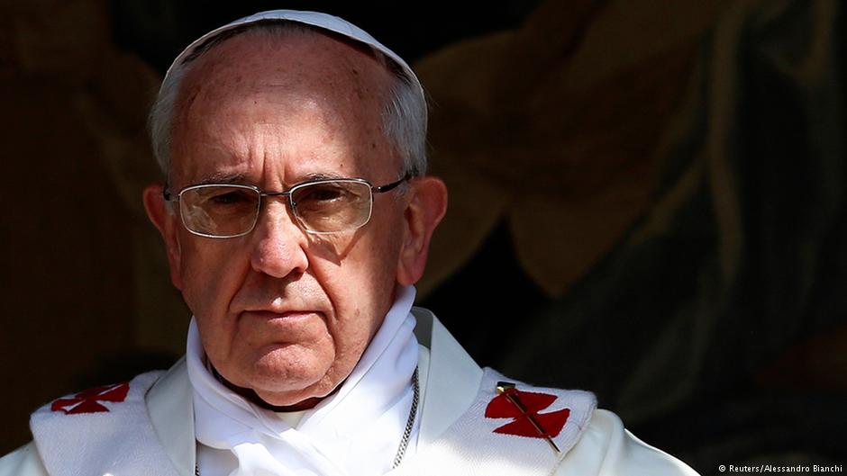 بابا الفاتيكان فرنسيس.  (photo: Reuters/Alessandro Bianchi)