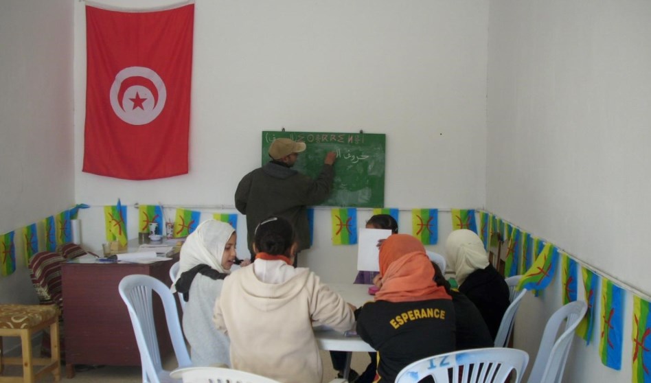 Attending free tuition in Amazigh provided by AZROU in Tunisia (photo: Lina Shanak)
