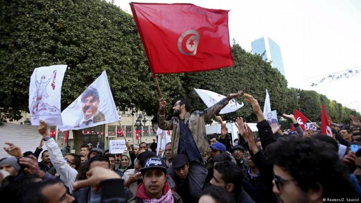 Demonstration of young Tunisians in Tunis, January 2016 (photo: Z. Soussi)