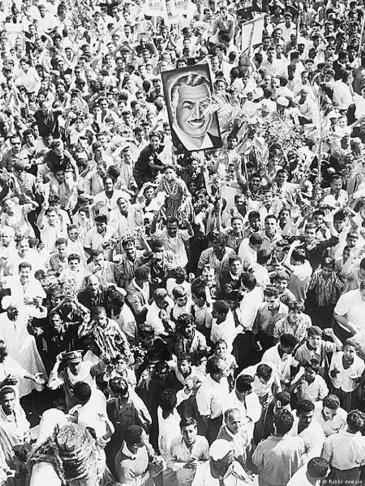 Supporters of former Egyptian president Gamal Abdel Nasser in the streets of Cairo in 1967 (photo: public domain)
