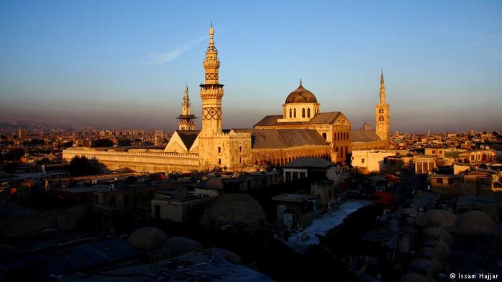 Die Umayyaden-Moschee von Damaskus. Foto: Issam Hajjar Eine der ältesten Moscheen der Welt: Die Umayyaden-Moschee von Damaskus zählt zu den ältesten Moscheen weltweit. Erbaut wurde sie zu Beginn des 8. Jahrhunderts. Die Moschee liegt in der historischen Altstadt, die seit 1979 als Ganzes zum UNESCO-Welterbe gehört. Diese Aufnahme stammt aus dem Jahr 2007.