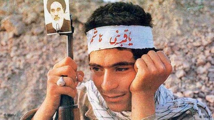 Iranian fighter in the Iran-Iraq war (source: Mehr)