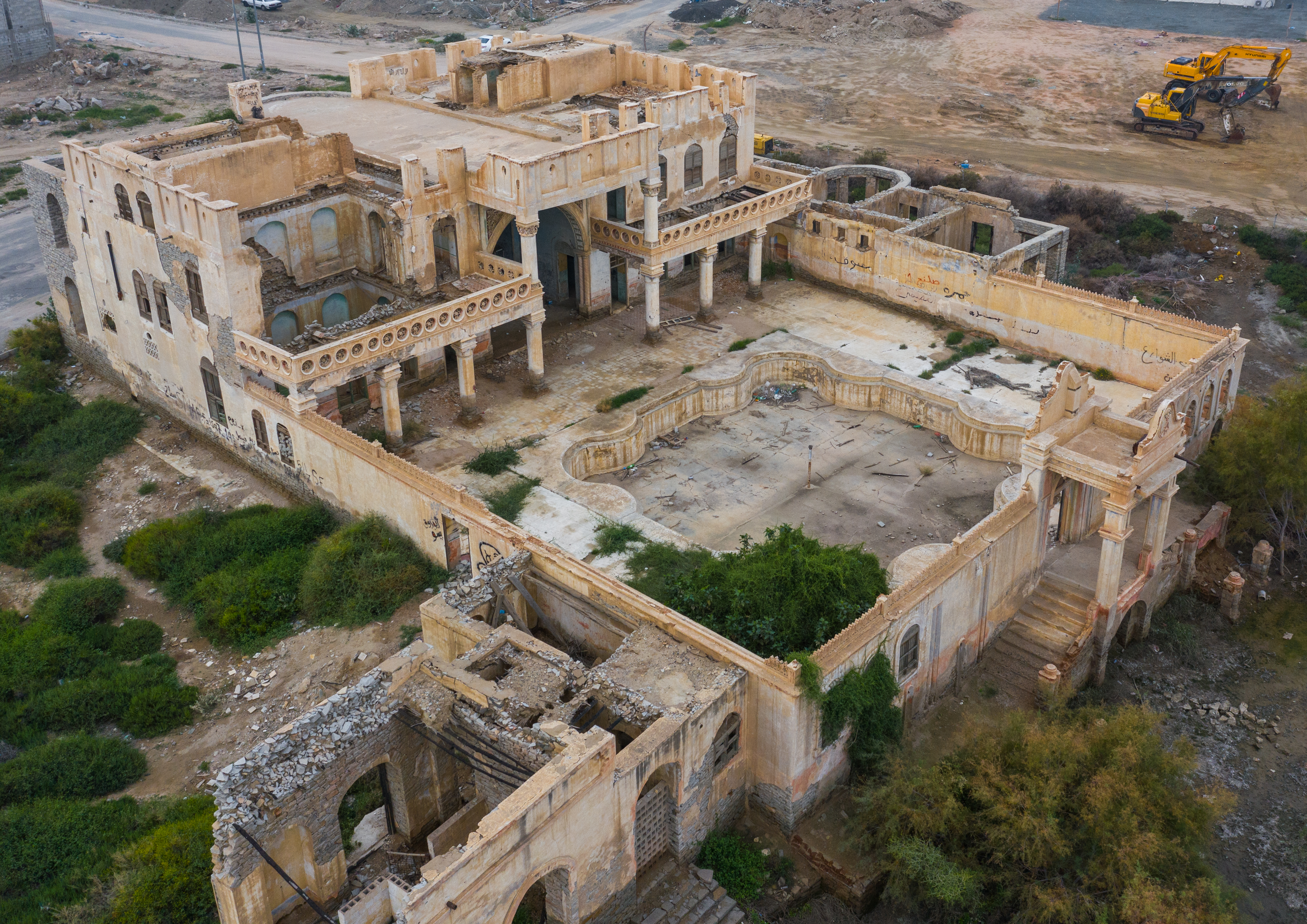 Abandoned Abdullah al-Suleiman palace in Taif, near Mecca, Saudi Arabia (photo: Eric Lafforgue)