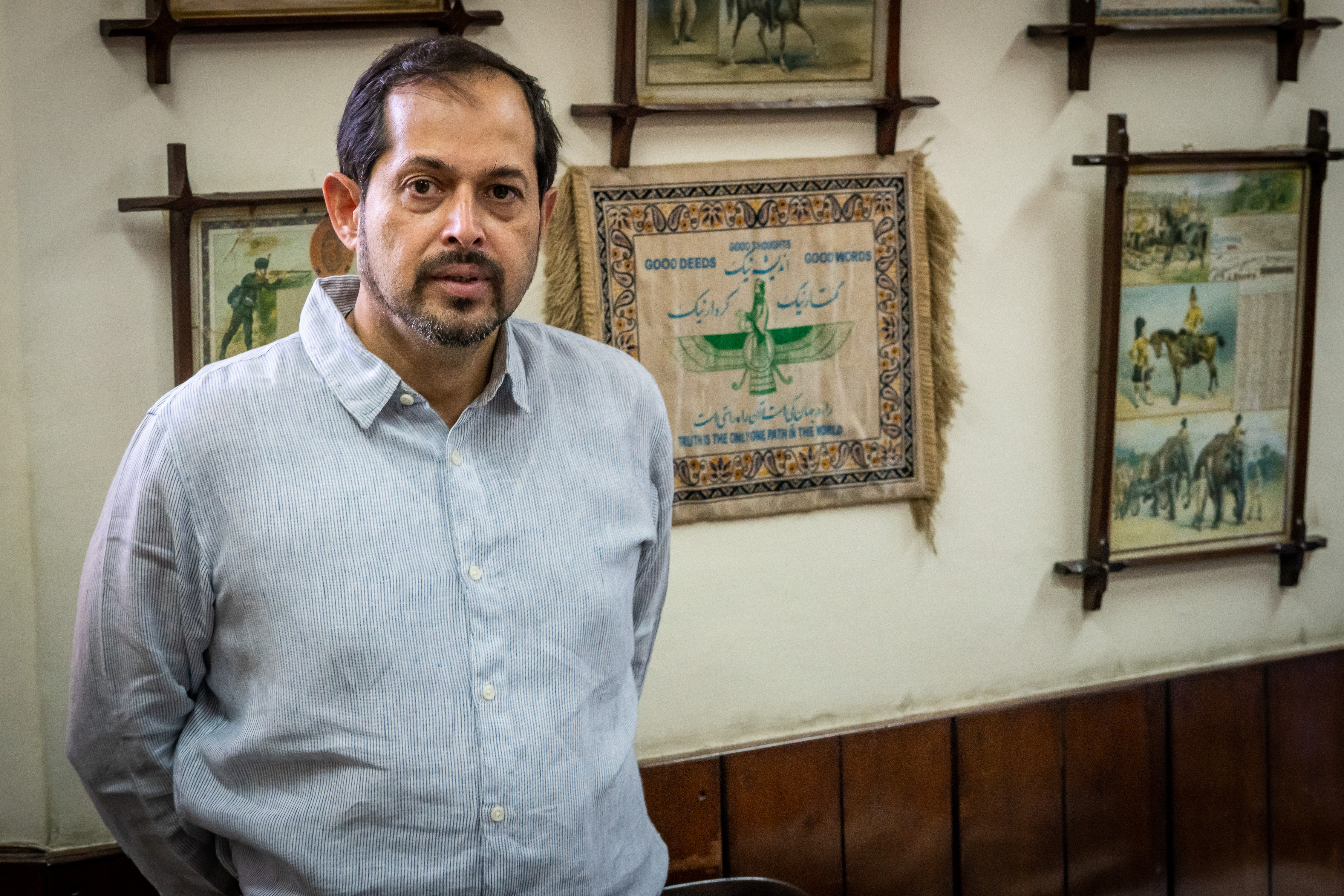 مدير مصنع بيرة مري، اسفن یار ایم بھندارا، ينتمي إلى أقلية البارسيين غير المسلمة في باكستان.  Foto: Philipp Breu