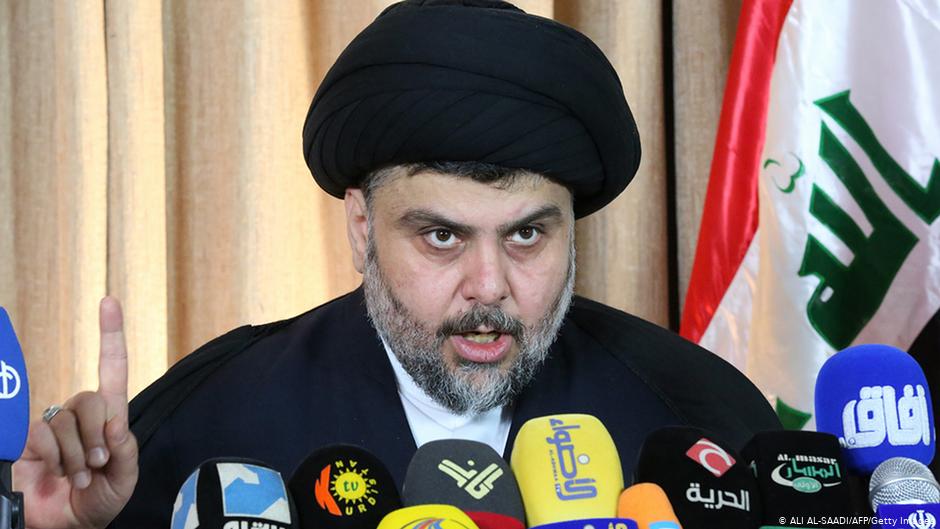 رجل الدين والزعيم الشيعي العراقي مقتدى الصدر .  AFP/Getty Images
