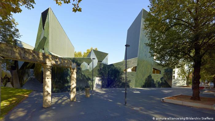 New Synagogue in Mainz, Germany (photo: picture-alliance/akg/Bilderarchiv Steffens)